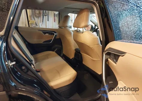 2023 Toyota Rav4 Hybrid Xle Premium from USA, damaged, VIN JTMB6RFV2PD090656